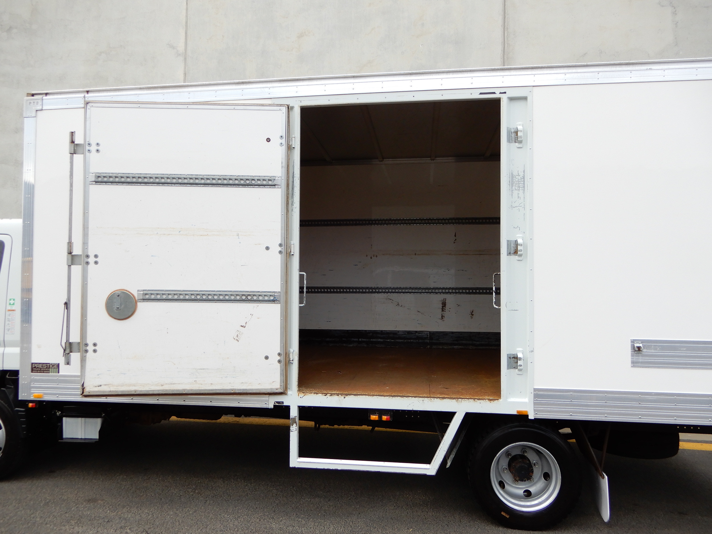 2013 FUSO CANTER 918 AUTOMATIC PANTECH