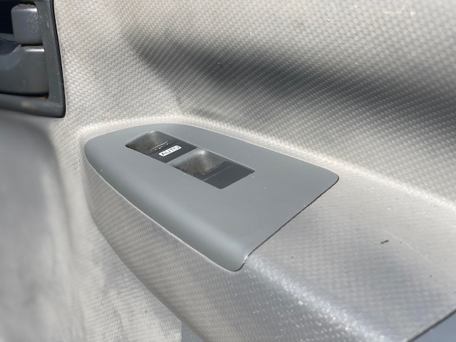 2010 ISUZU NLR200 MANUAL PANTECH