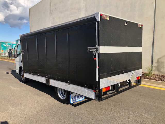 2014 FUSO CANTER 515 TRUCK CURTAINSIDER
