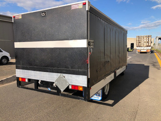2014 FUSO CANTER 515 TRUCK CURTAINSIDER
