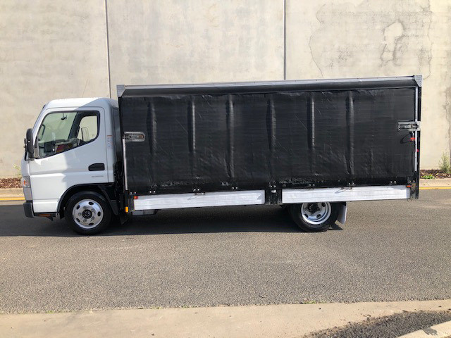 2014 FUSO CANTER 515 TRUCK CURTAINSIDER