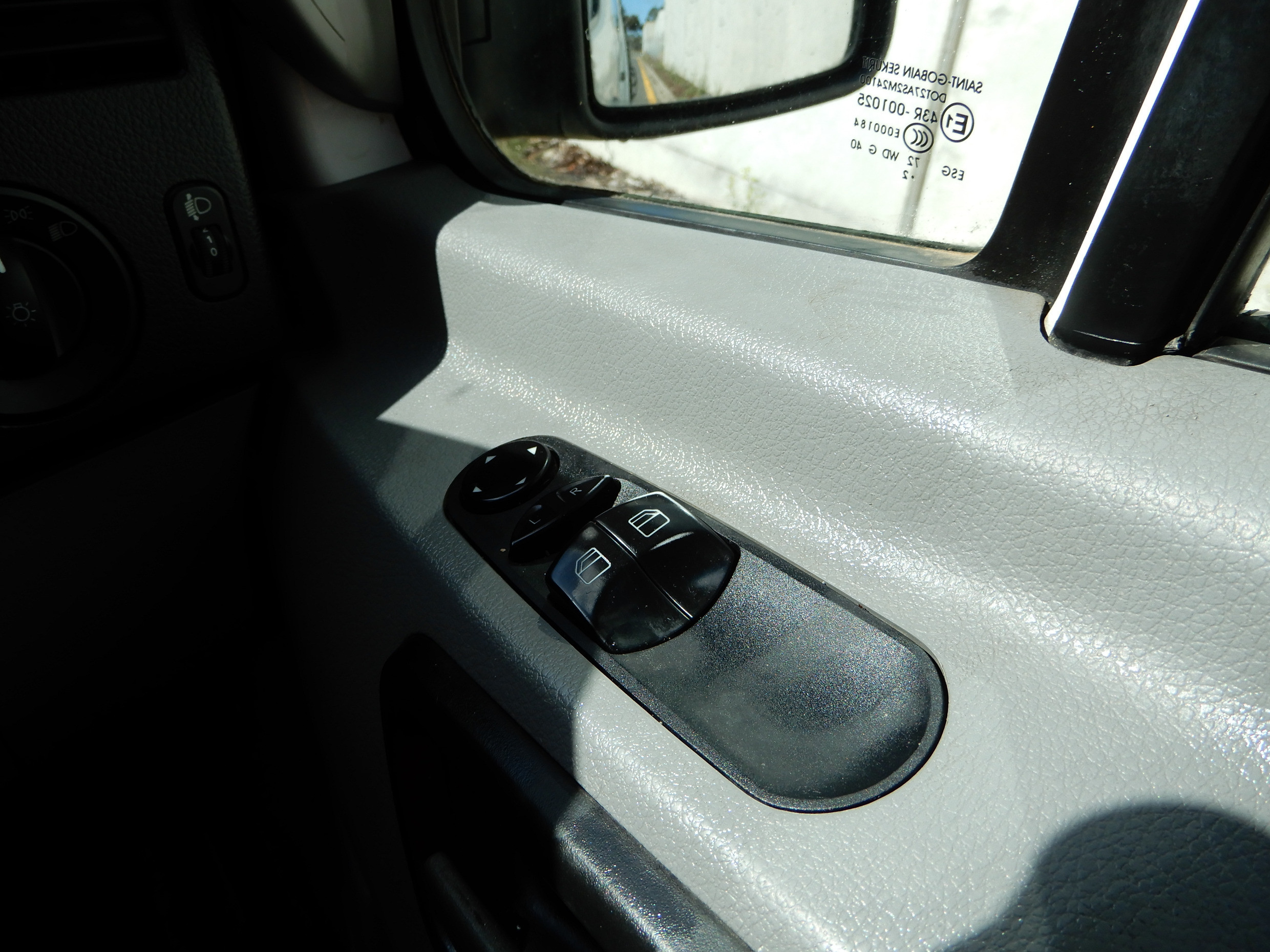 2012 MERCEDES-BENZ SPRINTER TRUCK SERVICE BODY