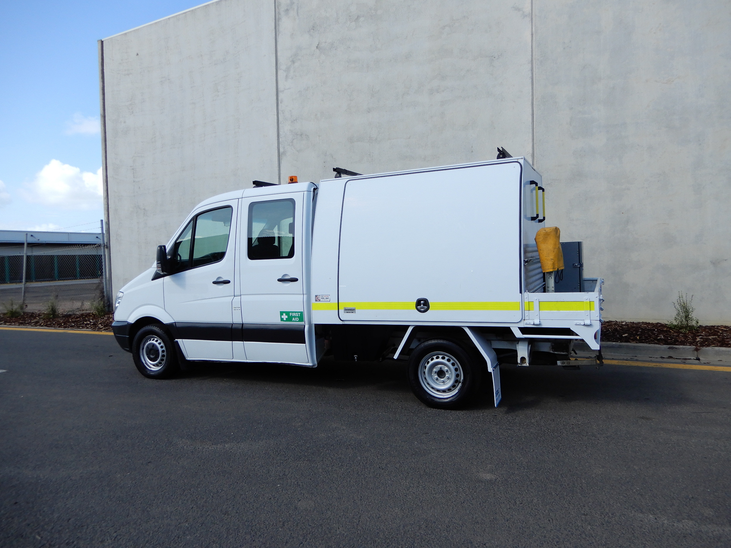 2012 MERCEDES-BENZ SPRINTER TRUCK SERVICE BODY
