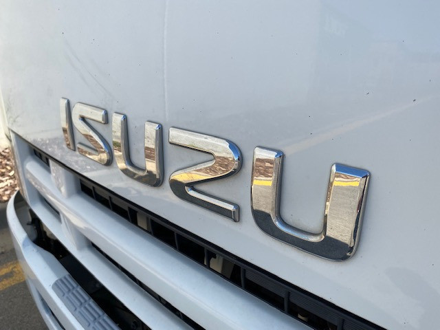 2013 ISUZU FRR500 MANUAL CURTAINSIDER TRUCK