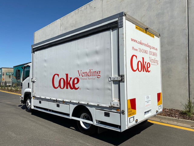 2013 ISUZU FRR500 MANUAL CURTAINSIDER TRUCK