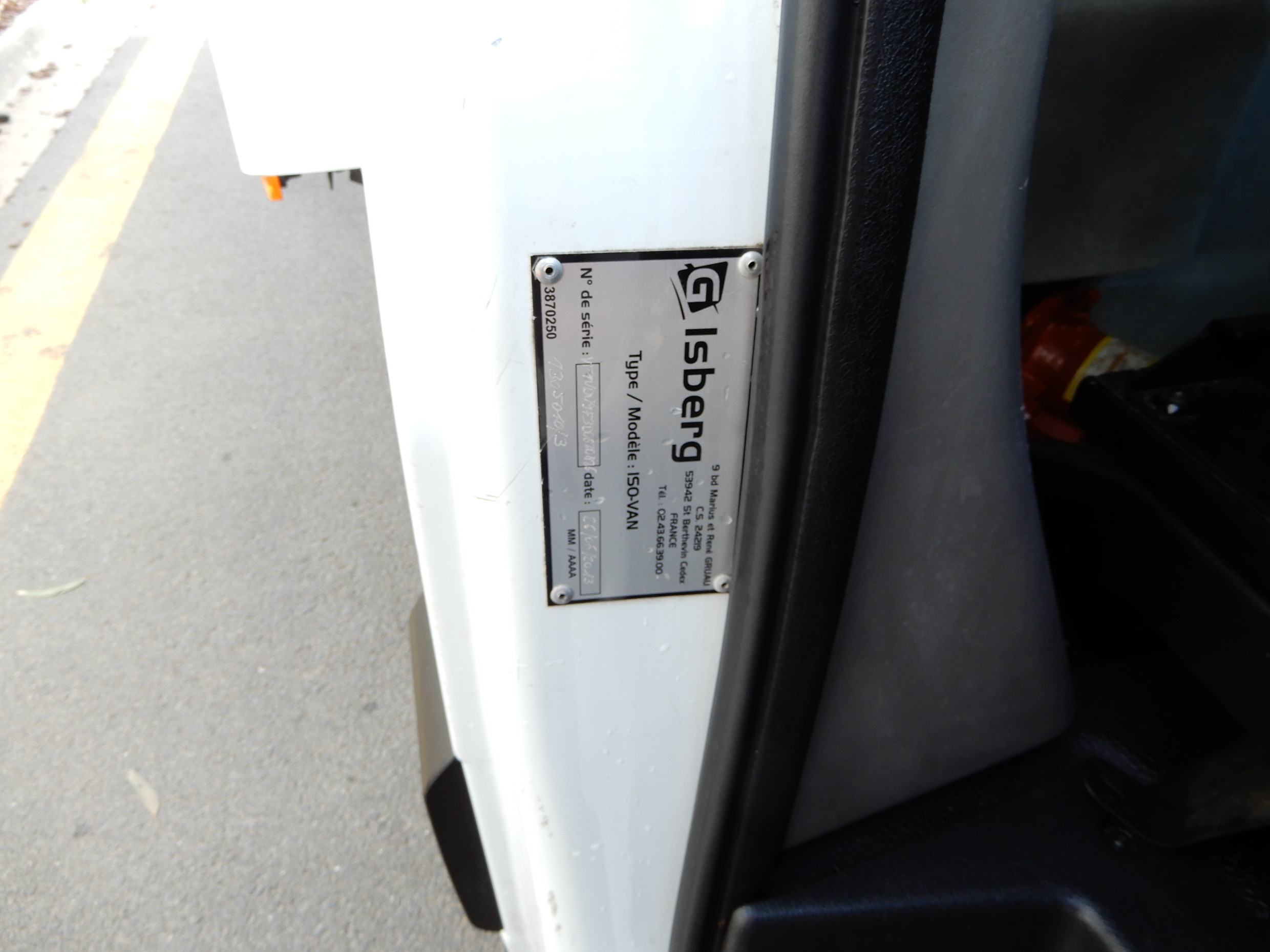 2013 RENAULT MASTER AUTOMATIC REFRIGERATED TRUCK