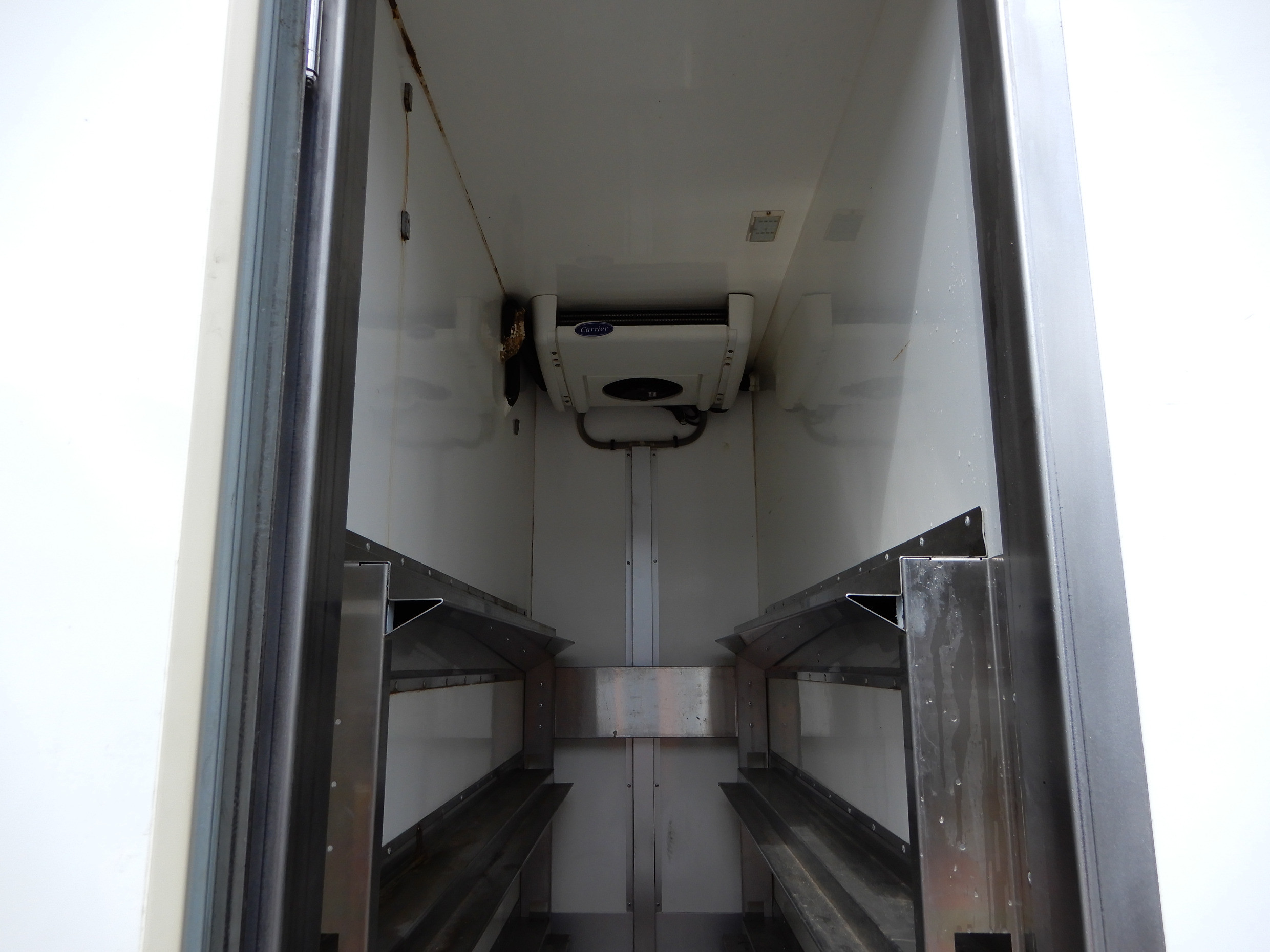 2013 RENAULT MASTER AUTOMATIC REFRIGERATED TRUCK