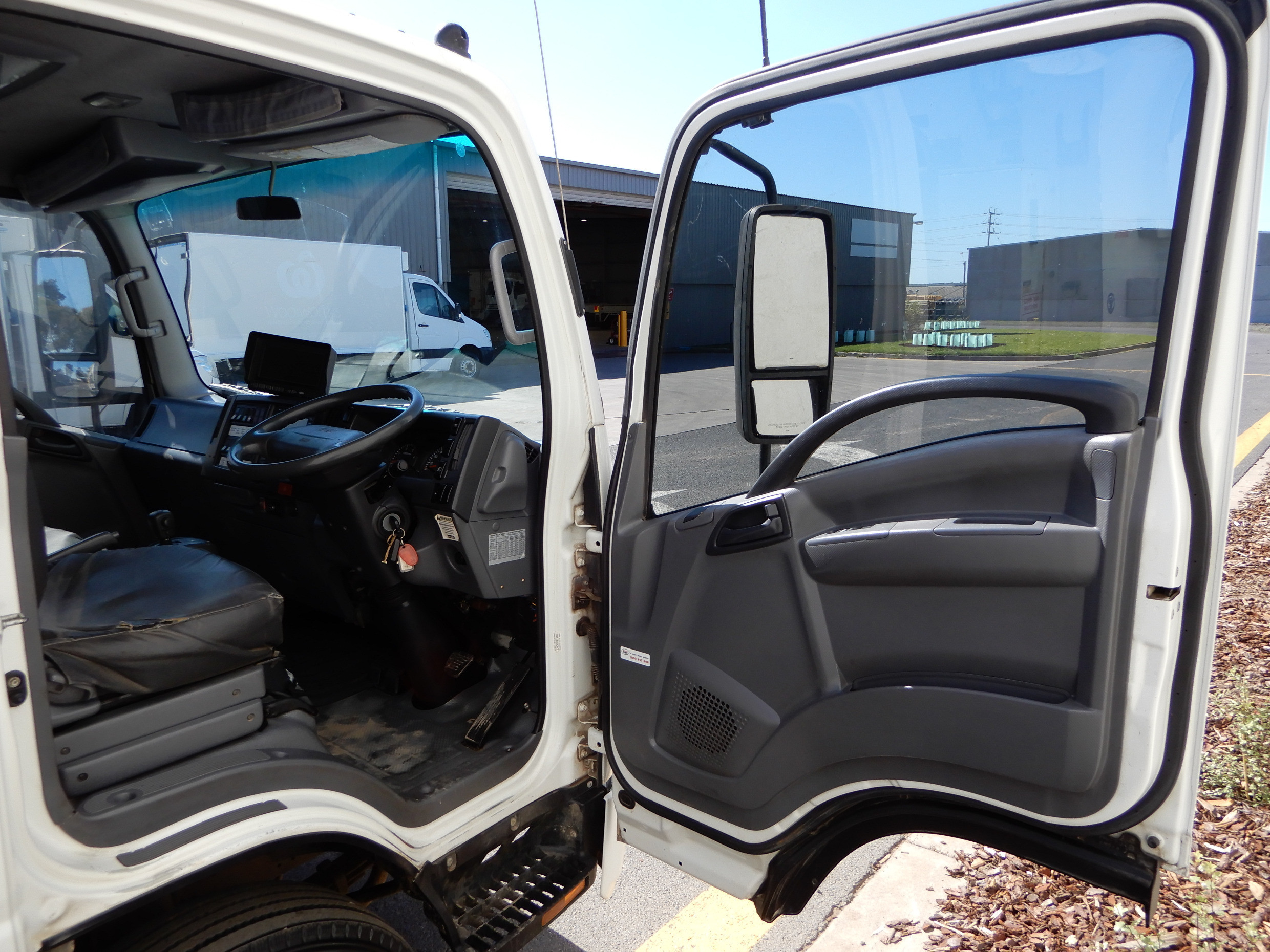 2013 ISUZU NQR450 MANUAL WASTE DISPOSAL