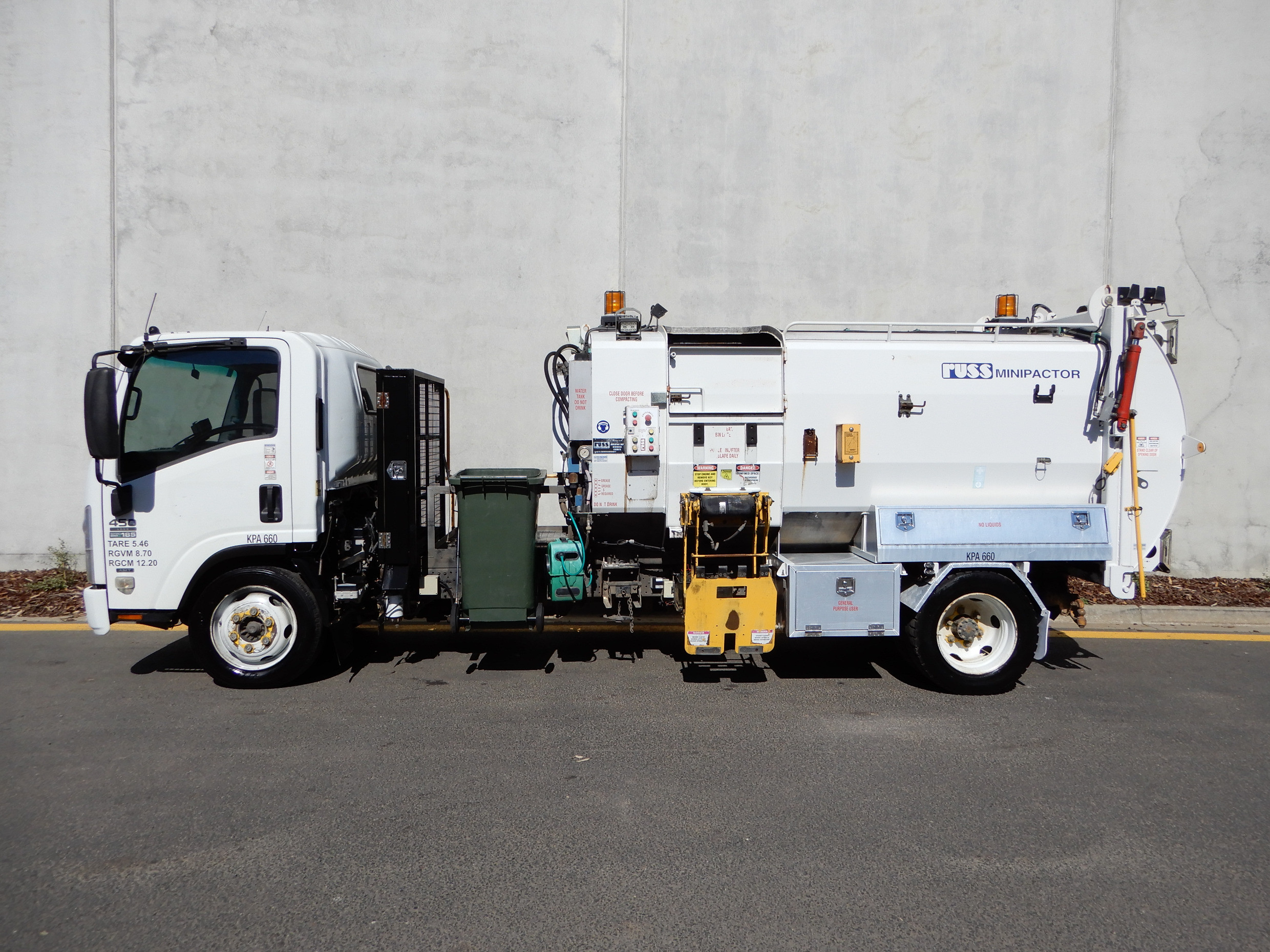 2013 ISUZU NQR450 MANUAL WASTE DISPOSAL