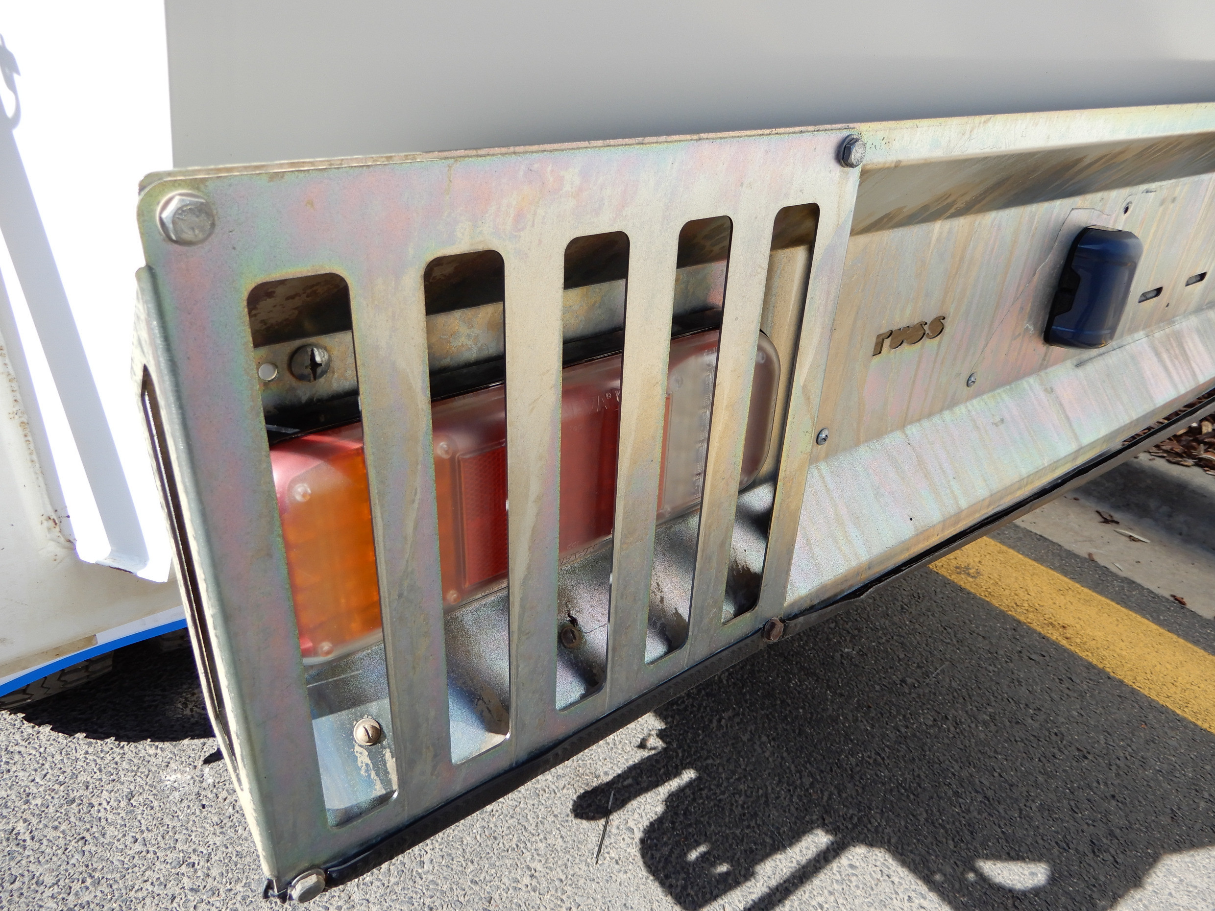 2013 ISUZU NQR450 MANUAL WASTE DISPOSAL
