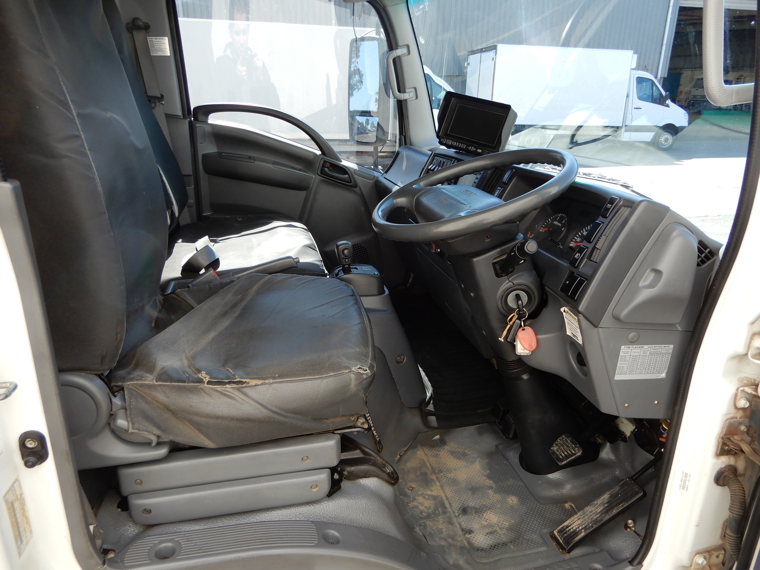 2013 ISUZU NQR450 MANUAL WASTE DISPOSAL