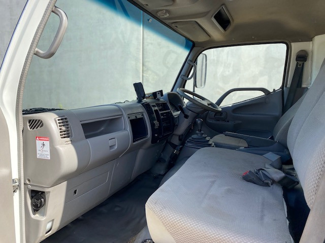 2006 HINO DUTRO MANUAL TIPPER