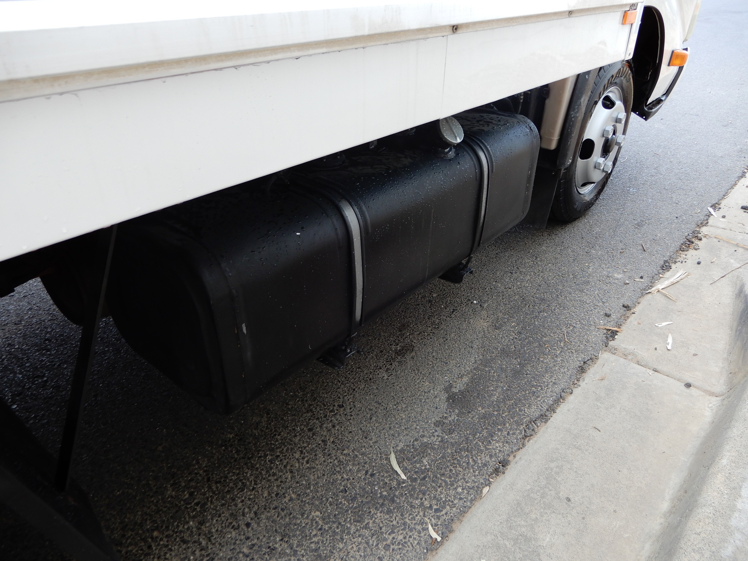 2005 HINO DUTRO TRUCK PANTECH