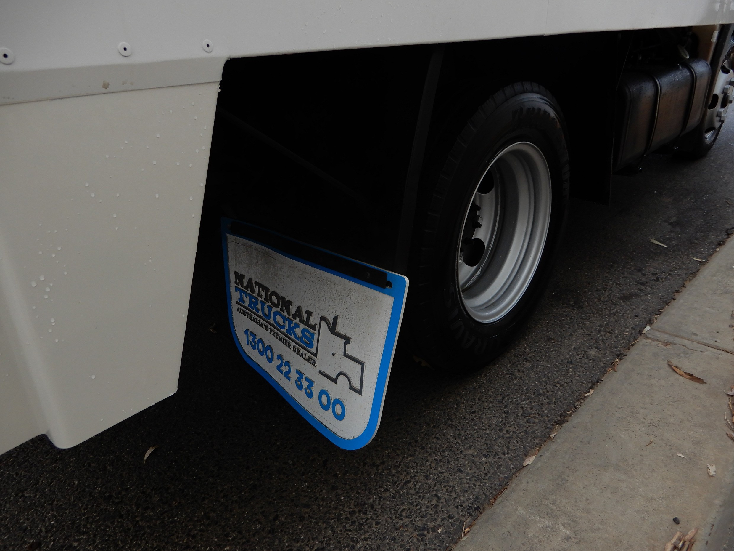 2005 HINO DUTRO TRUCK PANTECH