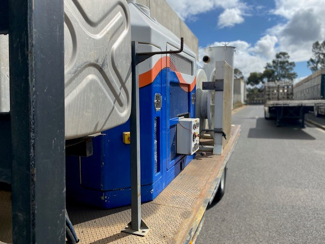 2007 ISUZU FRR500 VACUUM TANKER