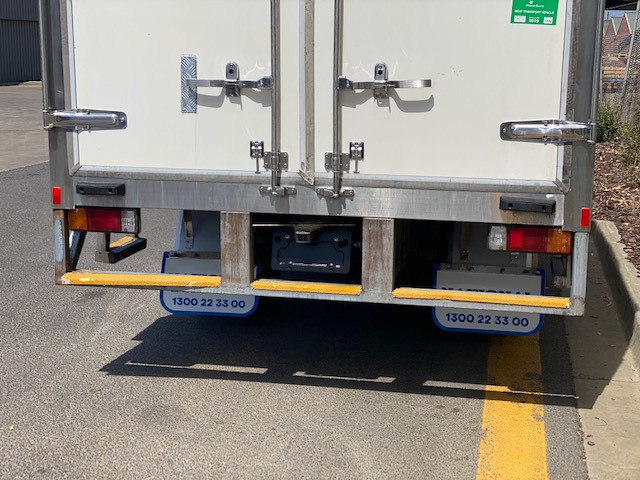 2014 HINO 616 - 300 SERIES TRUCK REFRIGERATED