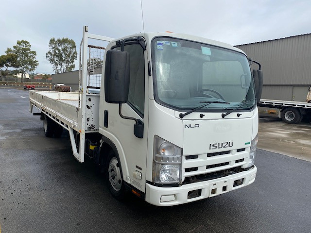 2012 ISUZU NLR200 TRAY TRUCK
