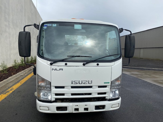 2012 ISUZU NLR200 TRAY TRUCK