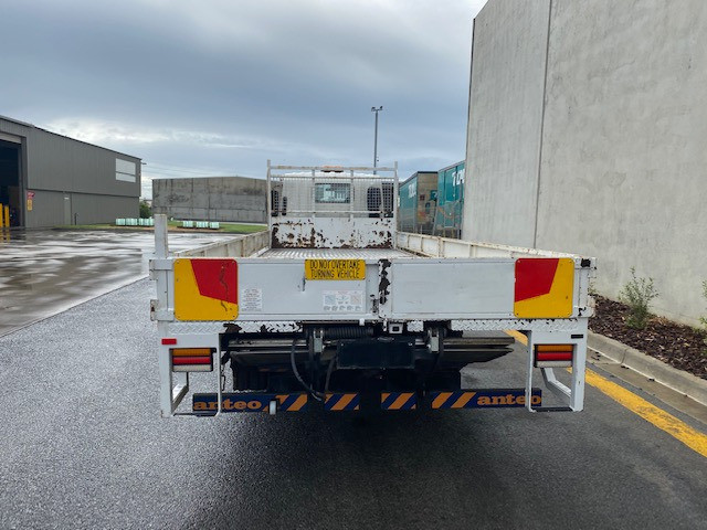 2012 ISUZU NLR200 TRAY TRUCK