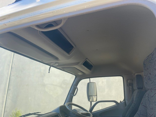 2005 HINO DUTRO PANTECH