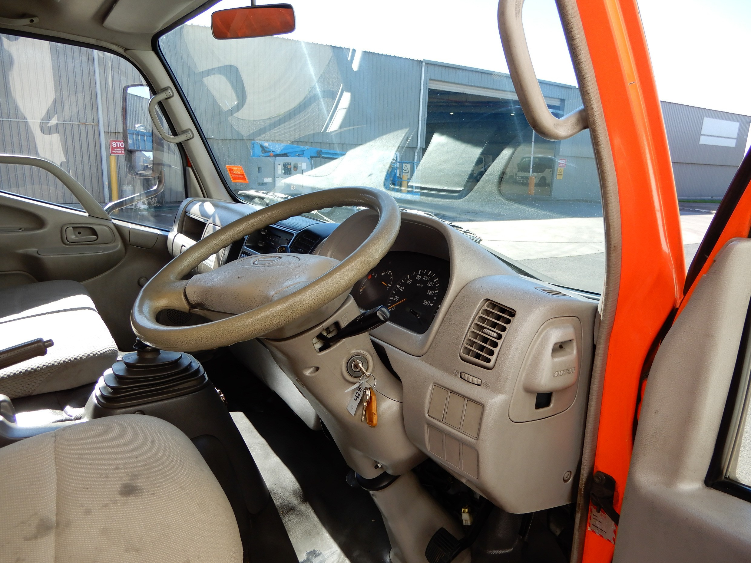 2004 HINO DUTRO MANUAL PANTECH