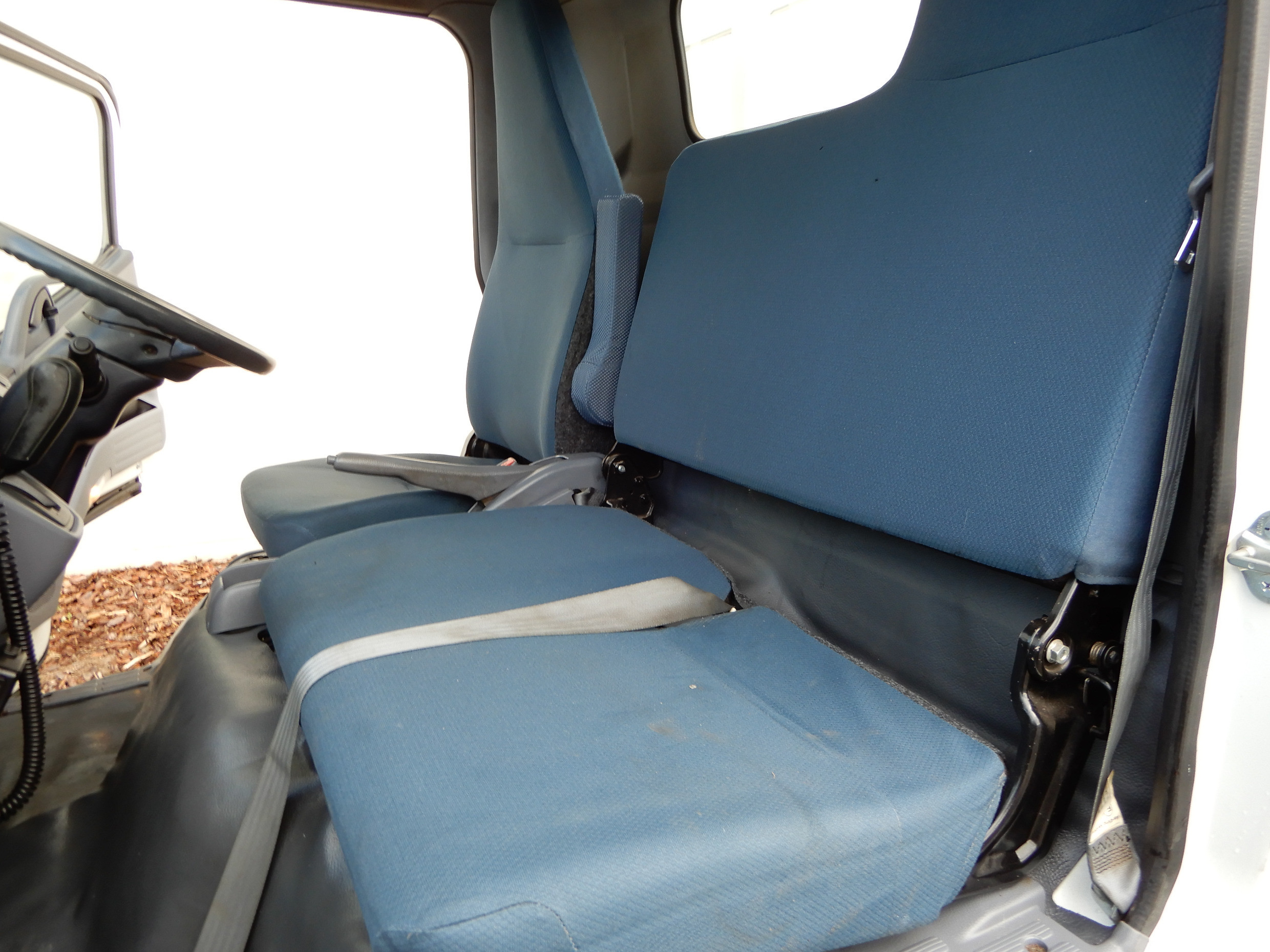 2016 FUSO CANTER 515 AUTOMATIC TRAY TRUCK