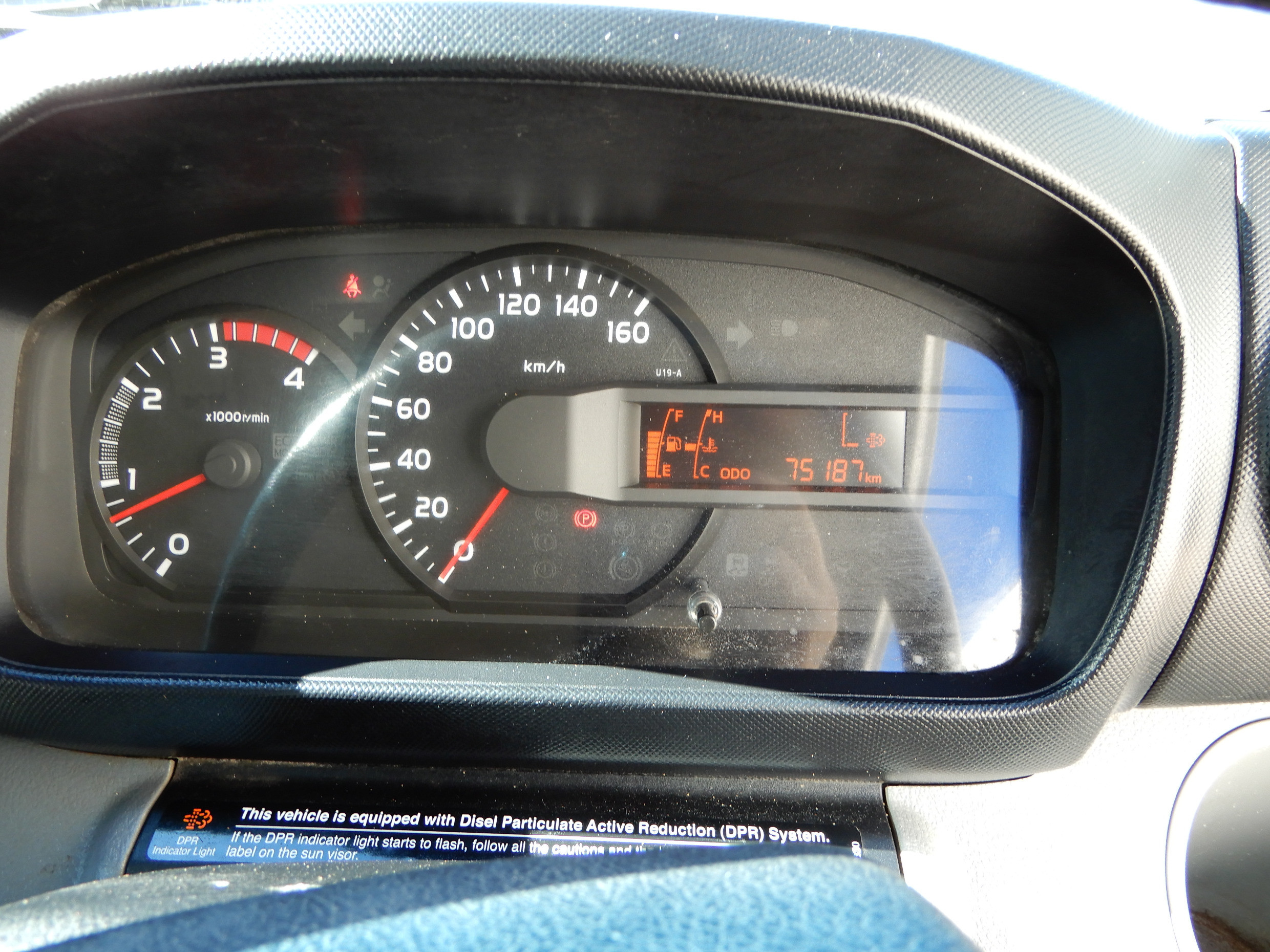 2012 HINO 717 - 300 SERIES MANUAL TRAY