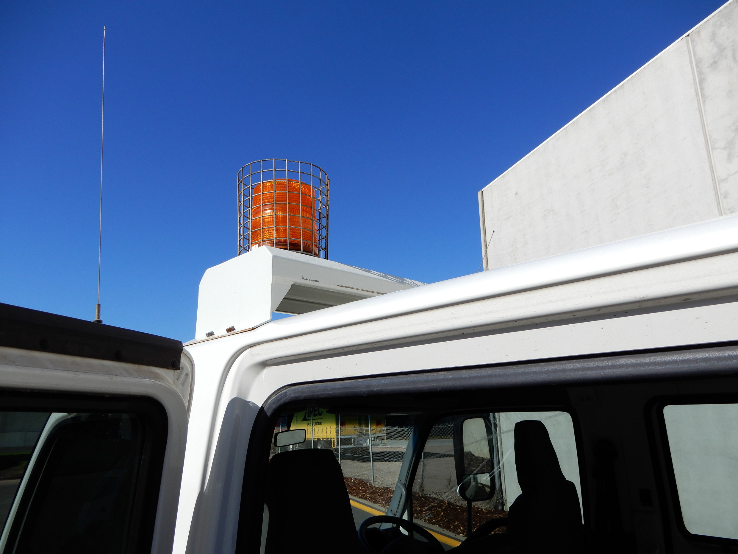 2012 HINO 717 - 300 SERIES MANUAL TRAY