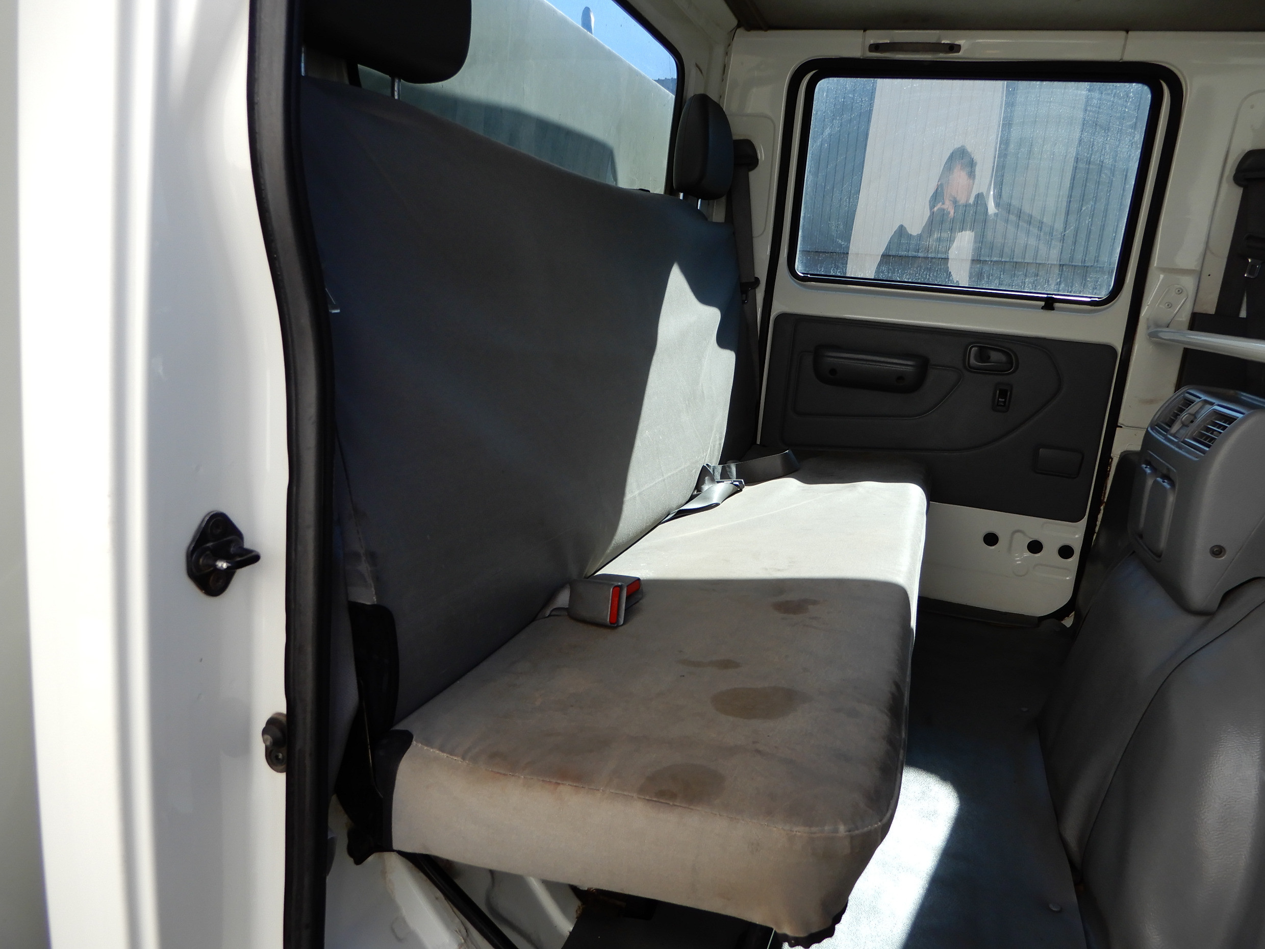 2012 HINO 717 - 300 SERIES MANUAL TRAY