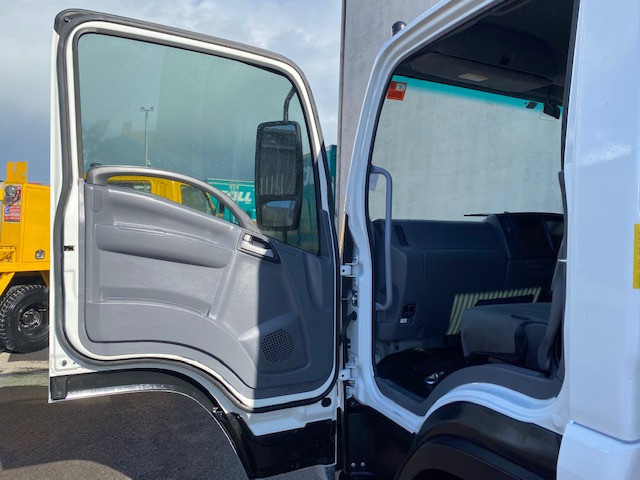 2017 ISUZU FRR500 TRUCK AUTOMATIC TIPPER