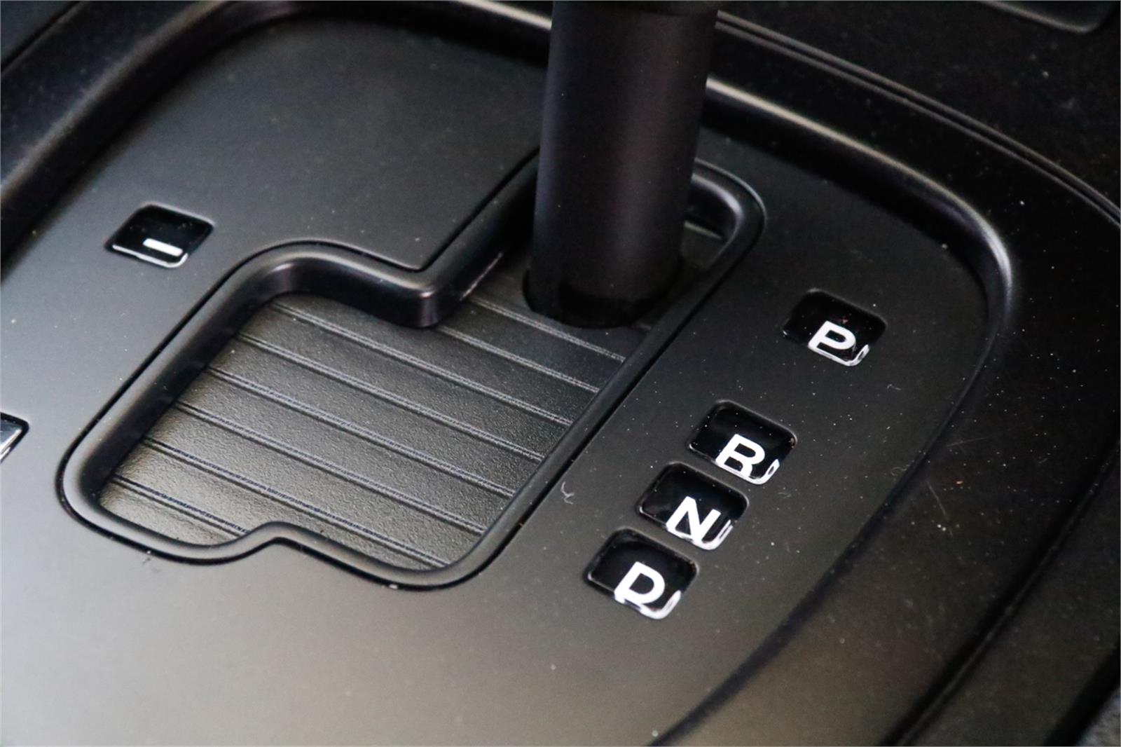 2008 HOLDEN COMMODORE VE SV6 SPORTS AUTOMATIC SEDAN