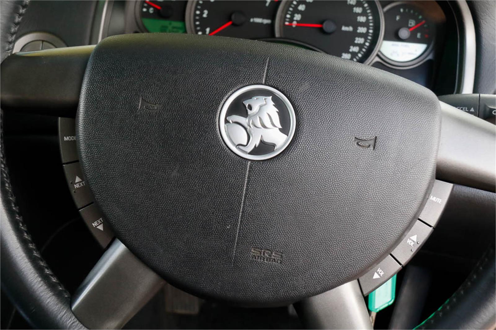 2004 HOLDEN ADVENTRA VY II CX8 AUTOMATIC WAGON
