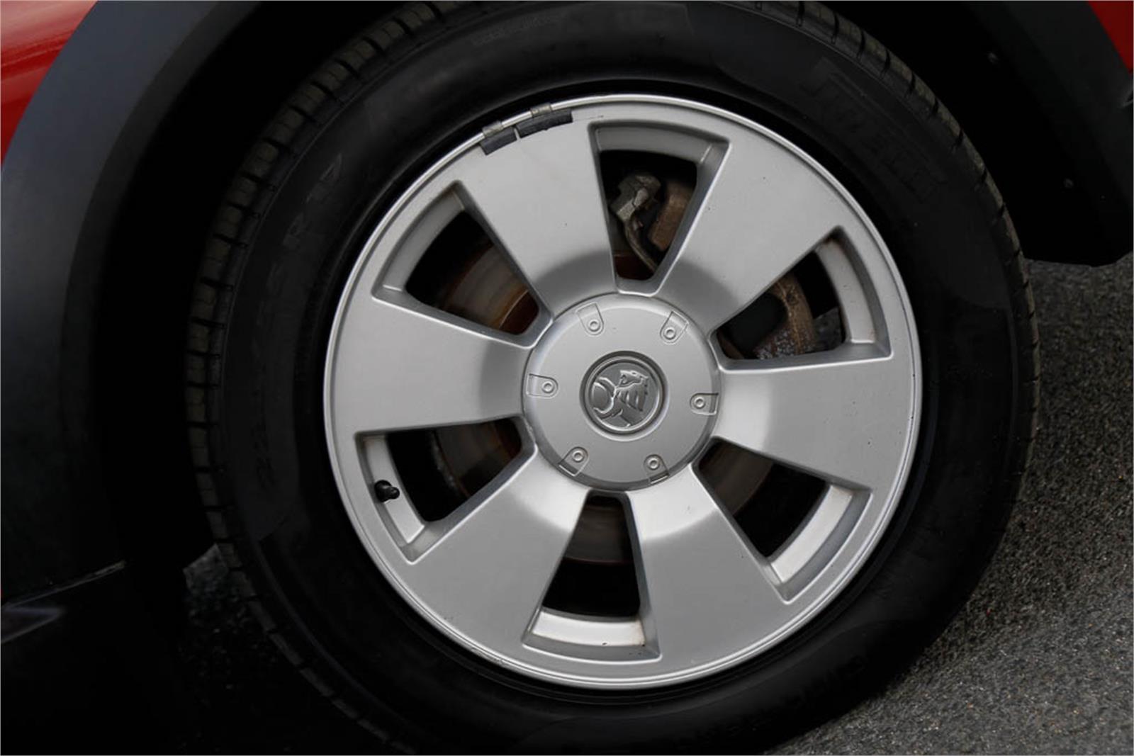 2004 HOLDEN ADVENTRA VY II CX8 AUTOMATIC WAGON