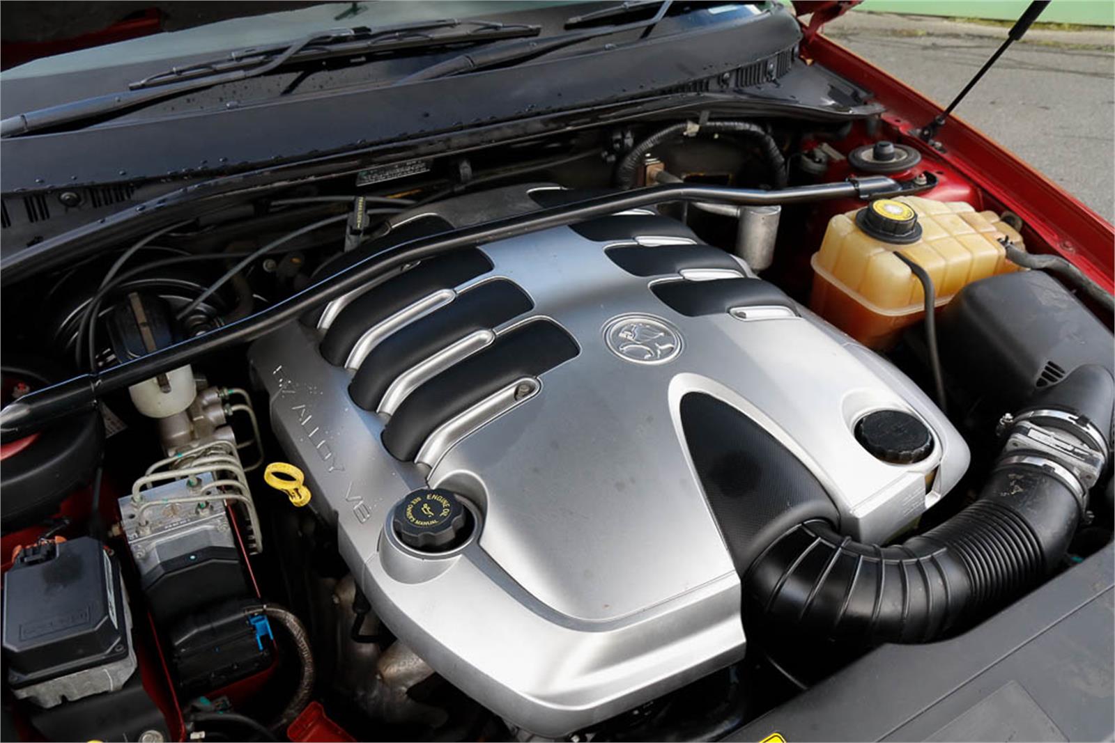 2004 HOLDEN ADVENTRA VY II CX8 AUTOMATIC WAGON