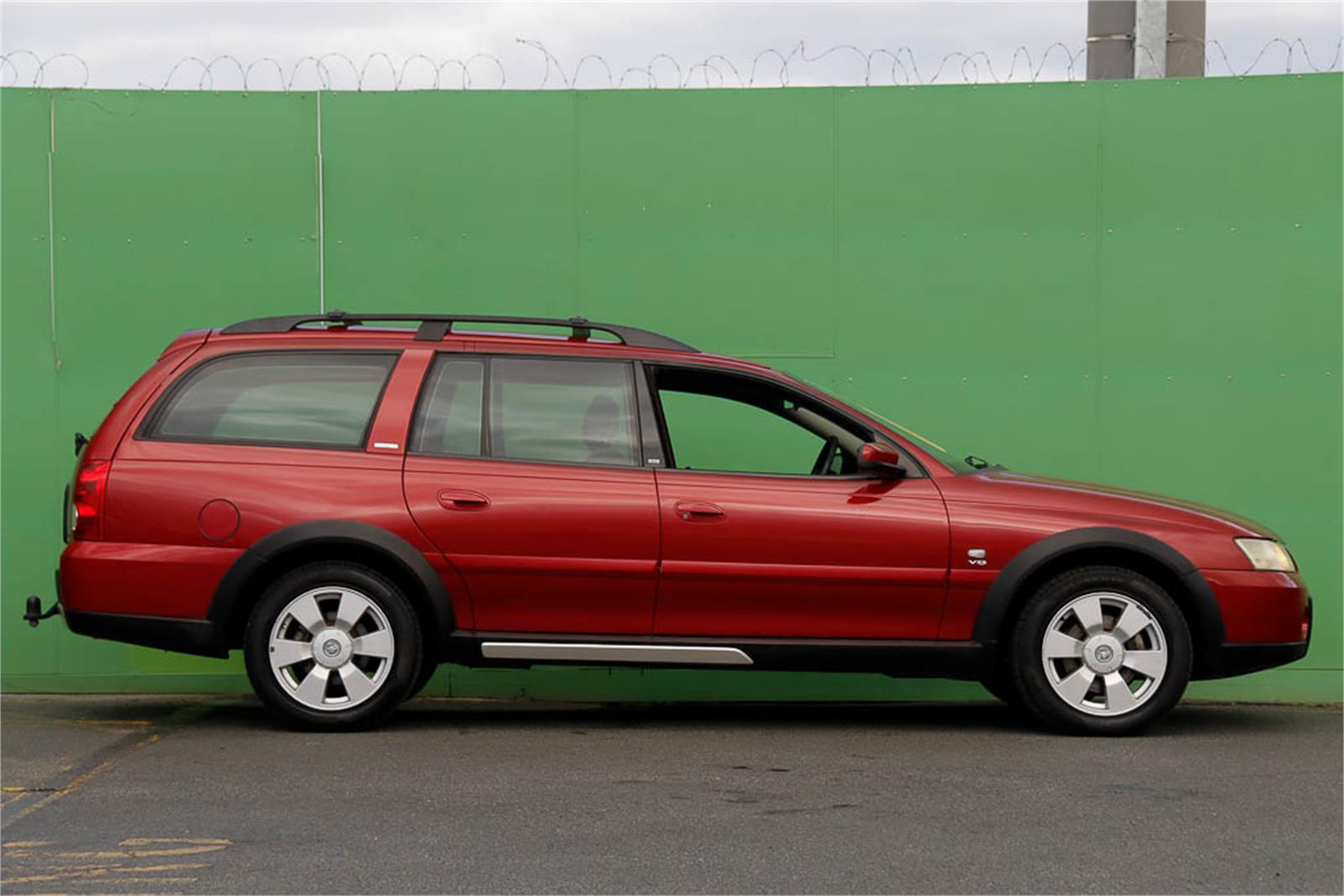 2004 HOLDEN ADVENTRA VY II CX8 AUTOMATIC WAGON