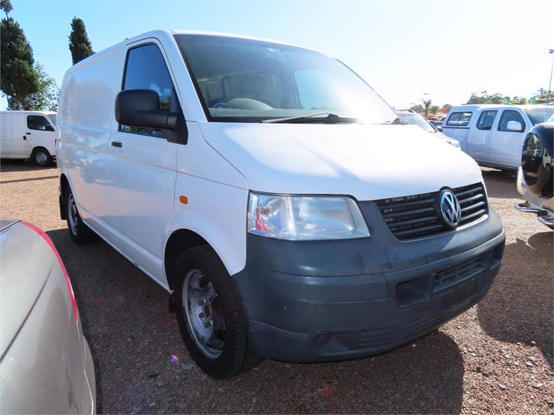 2005 VOLKSWAGEN TRANSPORTER T5 SPORTS AUTOMATIC VAN