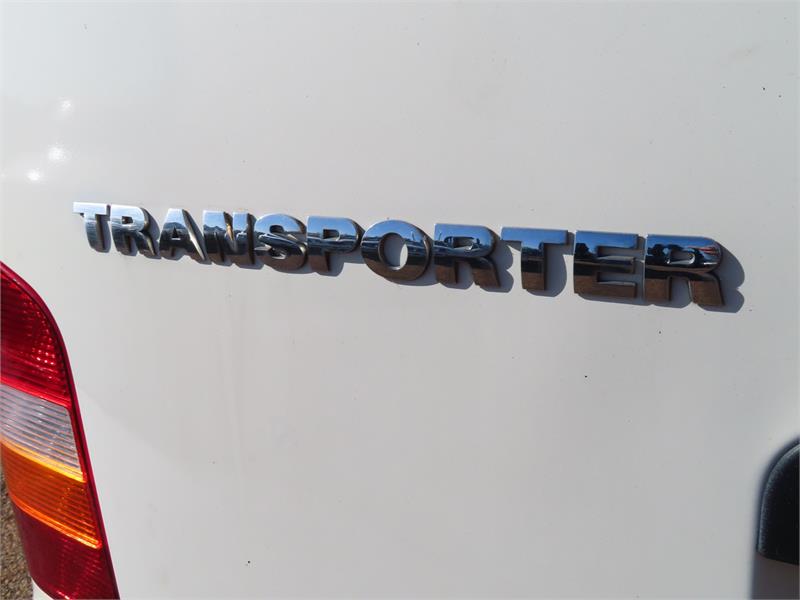 2005 VOLKSWAGEN TRANSPORTER T5 SPORTS AUTOMATIC VAN