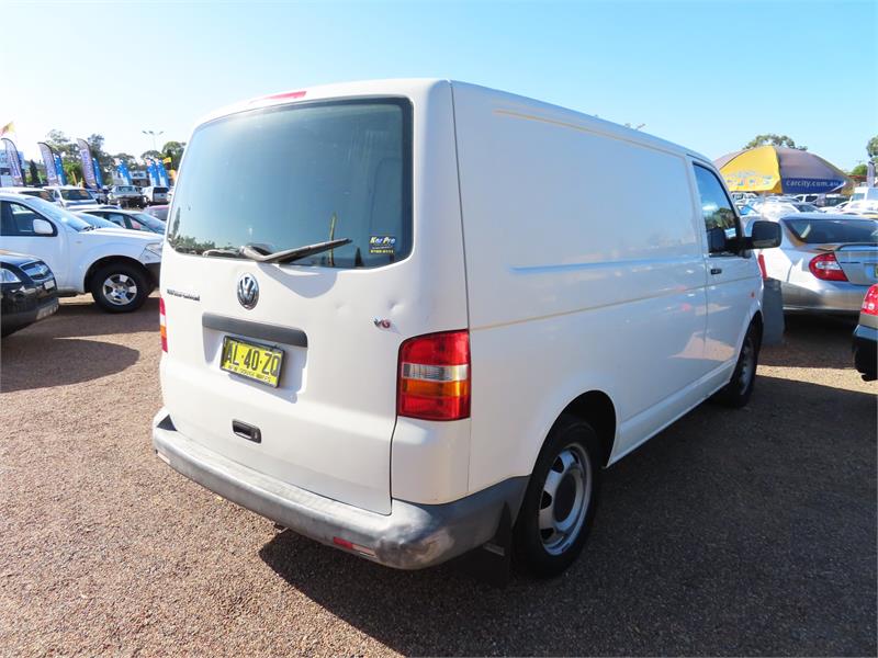 2005 VOLKSWAGEN TRANSPORTER T5 SPORTS AUTOMATIC VAN