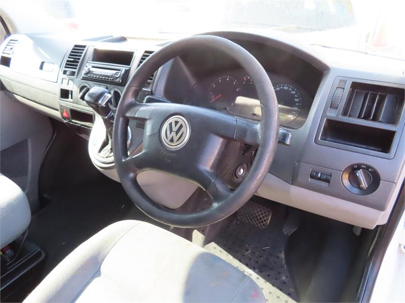 2005 VOLKSWAGEN TRANSPORTER T5 SPORTS AUTOMATIC VAN