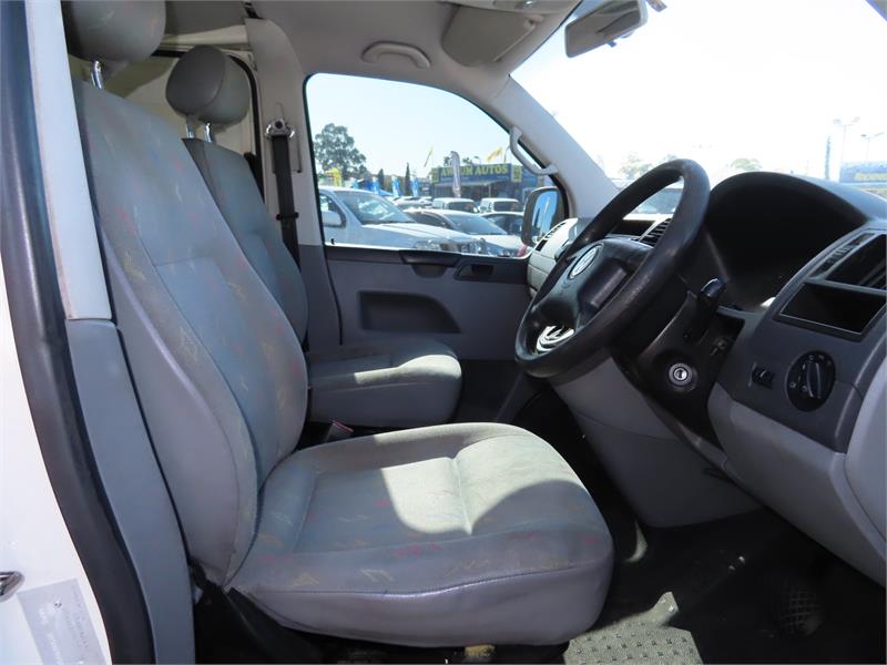 2005 VOLKSWAGEN TRANSPORTER T5 SPORTS AUTOMATIC VAN