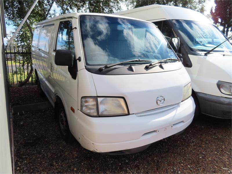 1999 MAZDA E2000 E MANUAL VAN