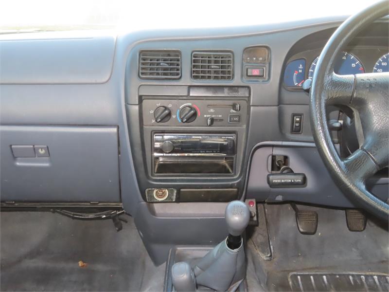 2000 TOYOTA HILUX RZN169R SR5 MANUAL UTILITY