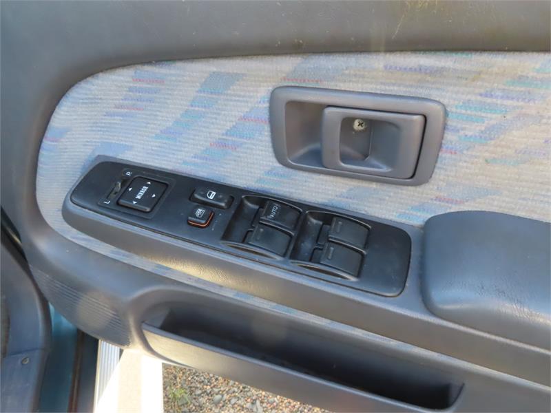 2000 TOYOTA HILUX RZN169R SR5 MANUAL UTILITY