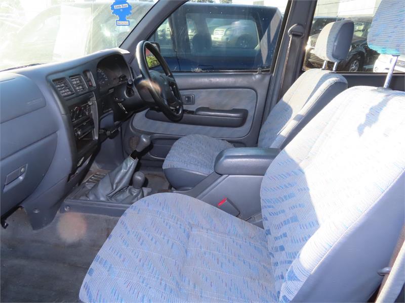 2000 TOYOTA HILUX RZN169R SR5 MANUAL UTILITY