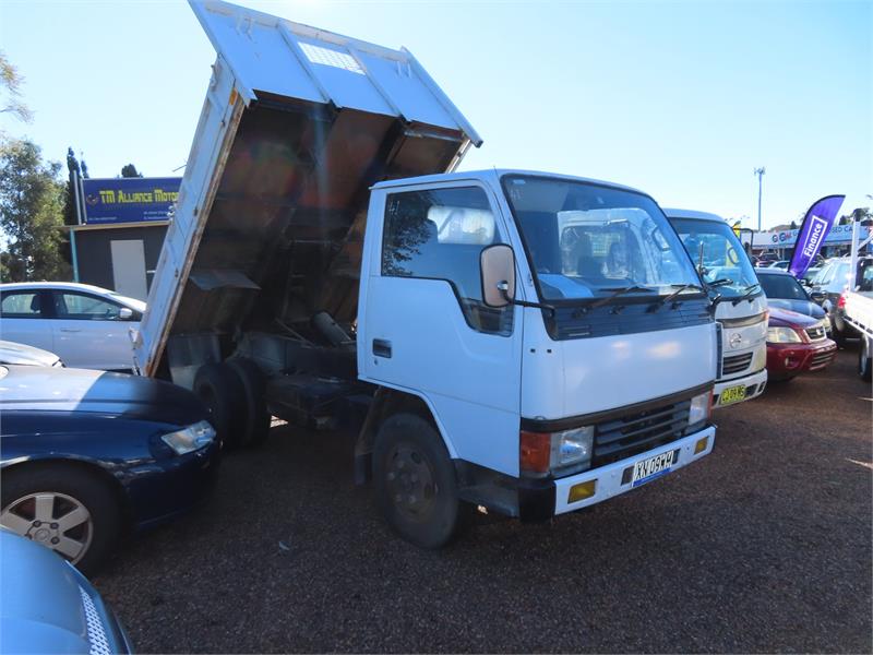 1988 MITSUBISHI CANTER MANUAL TIPPER TRUCK