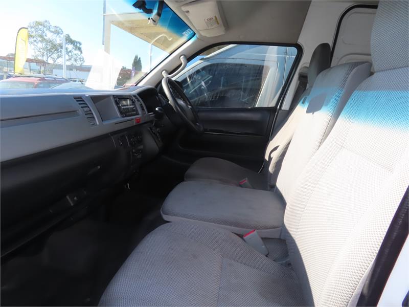 2009 TOYOTA HIACE TRH223R COMMUTER AUTOMATIC BUS