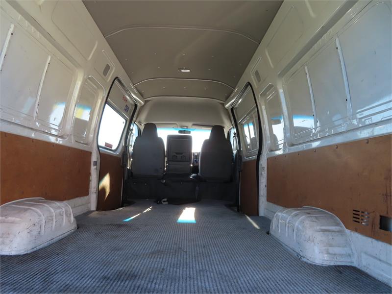 2009 TOYOTA HIACE TRH223R COMMUTER AUTOMATIC BUS
