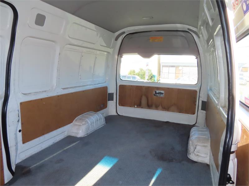 2009 TOYOTA HIACE TRH223R COMMUTER AUTOMATIC BUS