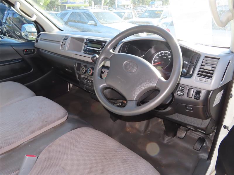 2009 TOYOTA HIACE TRH223R COMMUTER AUTOMATIC BUS
