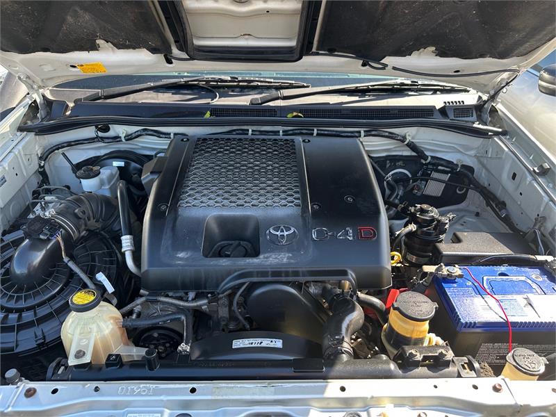 2005 TOYOTA HILUX KUN26R SR5 MANUAL UTILITY